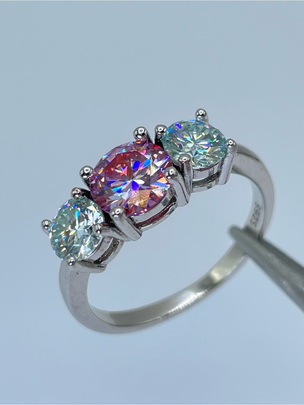 Stunning 925 Sterling Silver Pink & White Moissanite Three Stone Ring Size 7